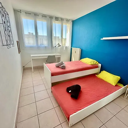 Le Lautagne - Grand Et Bel 6 Personnes * Valence (Drome)